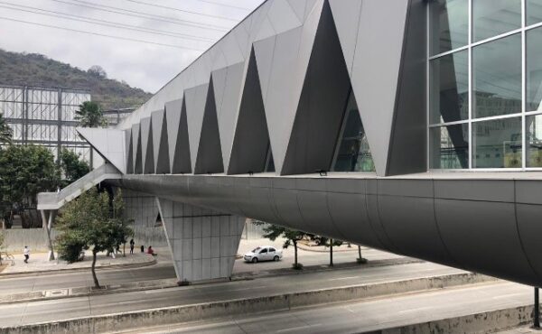 AVALÚO CENTRO COMERCIAL RIOCENTRO (LOS CEIBOS)